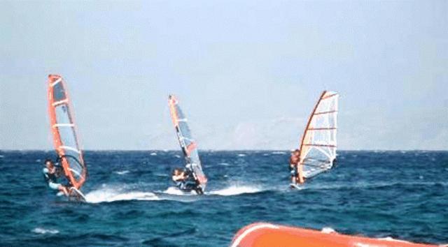 Surfing Beach Huts Santa Maria  Bagian luar foto
